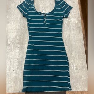 GREEN/WHITE BODYCON DRESS